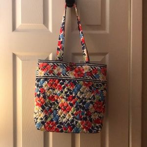 Floral tote. Vera Bradley
